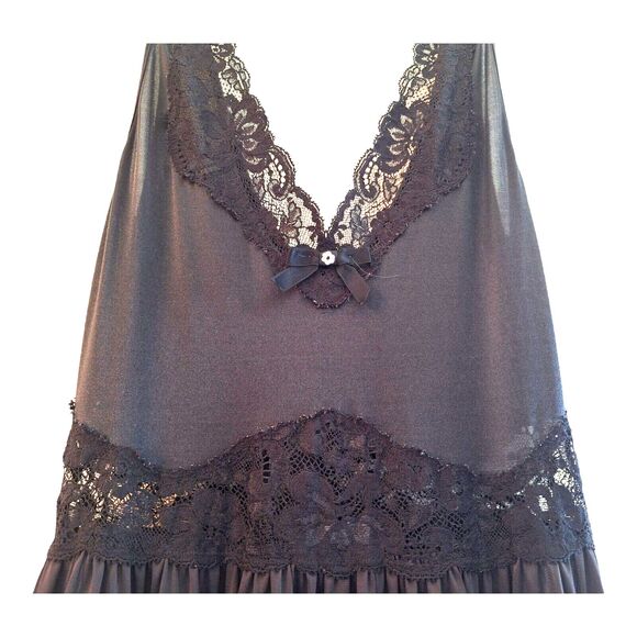 VINTAGE USA MISS ELAINE PEIGNOIR SET BLACK NIGHTGOWN and ROBE LONG LACE SMALL - Picture 9 of 16